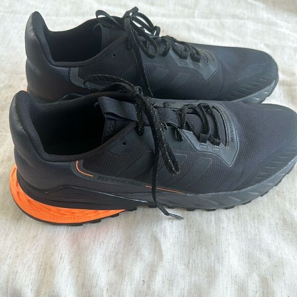 Adidas Men’s Response Trail 2.0 Running Shoe 12 - Picture 2 of 8